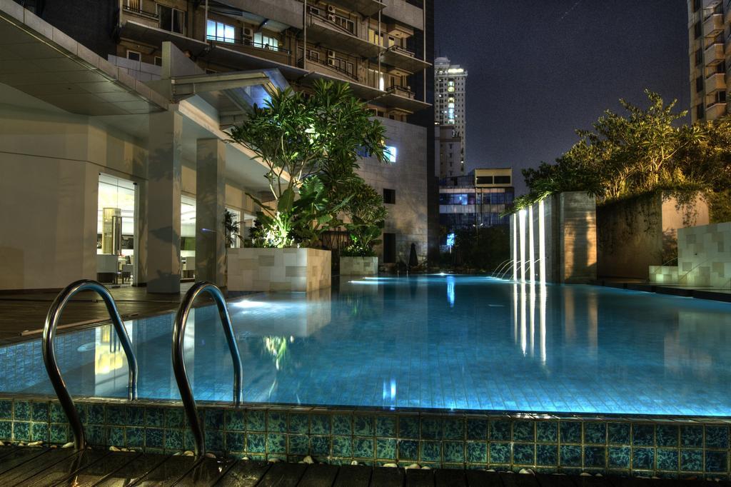 El Hotel Jakarta Luaran gambar