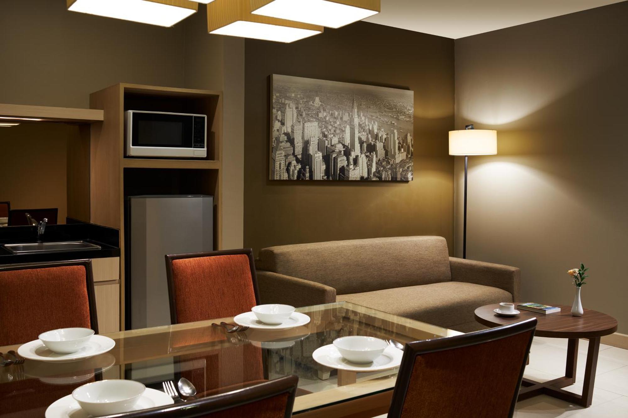 El Hotel Jakarta Luaran gambar