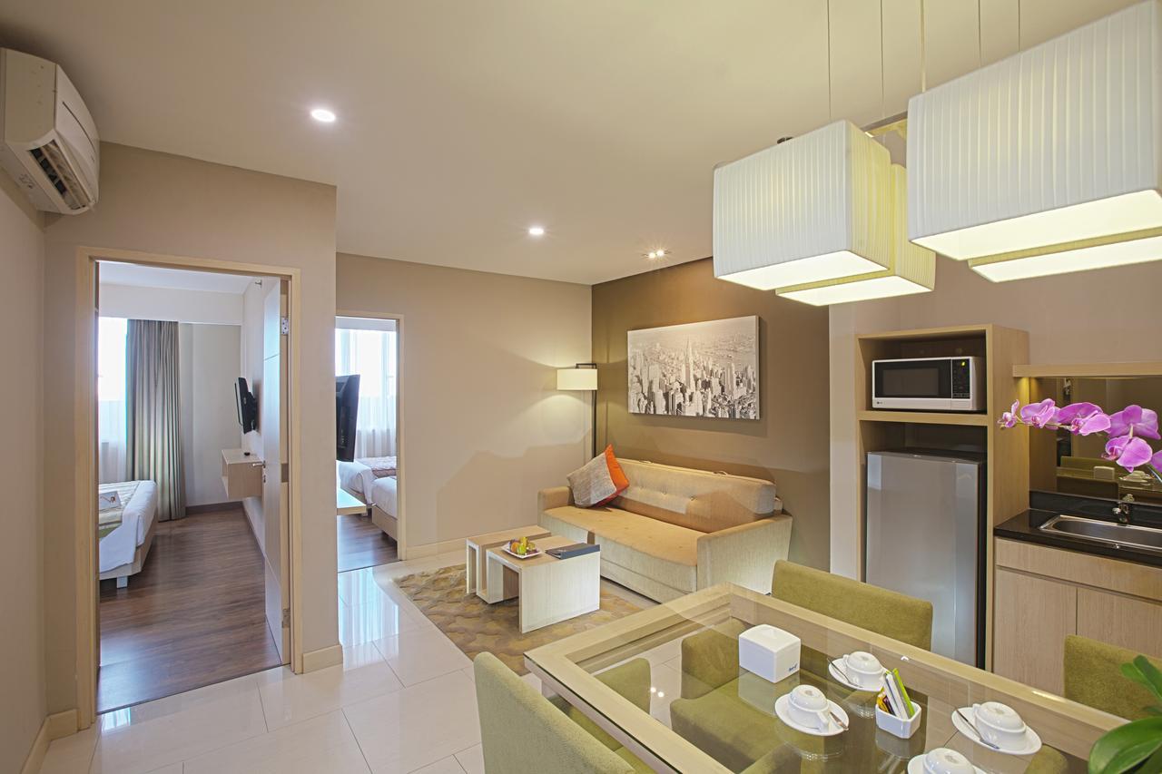 El Hotel Jakarta Luaran gambar