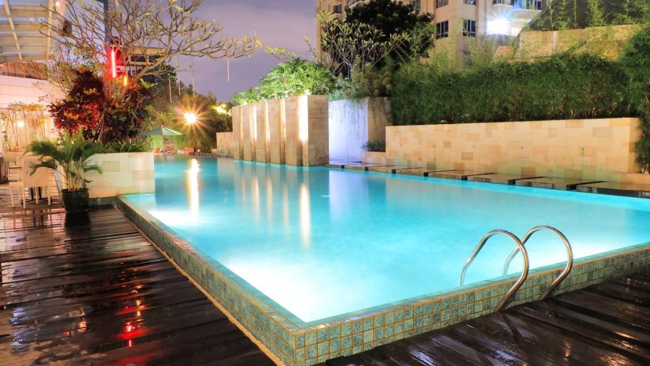 El Hotel Jakarta Luaran gambar