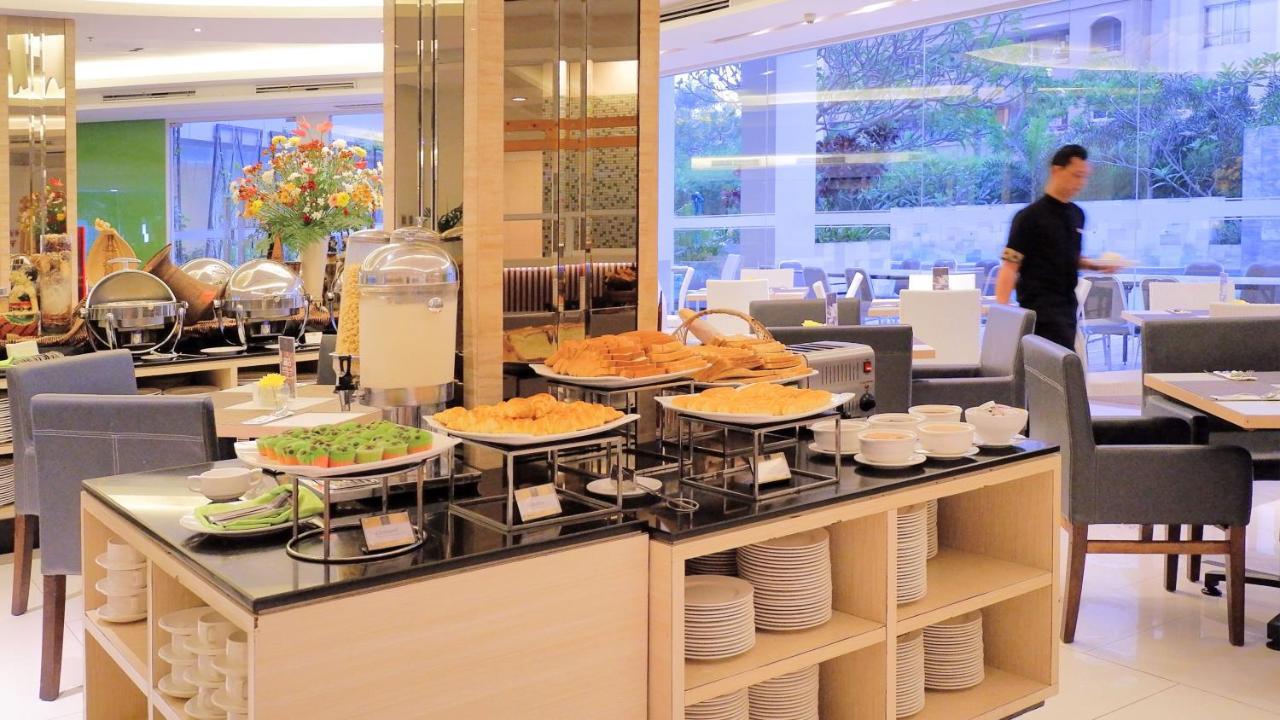 El Hotel Jakarta Luaran gambar