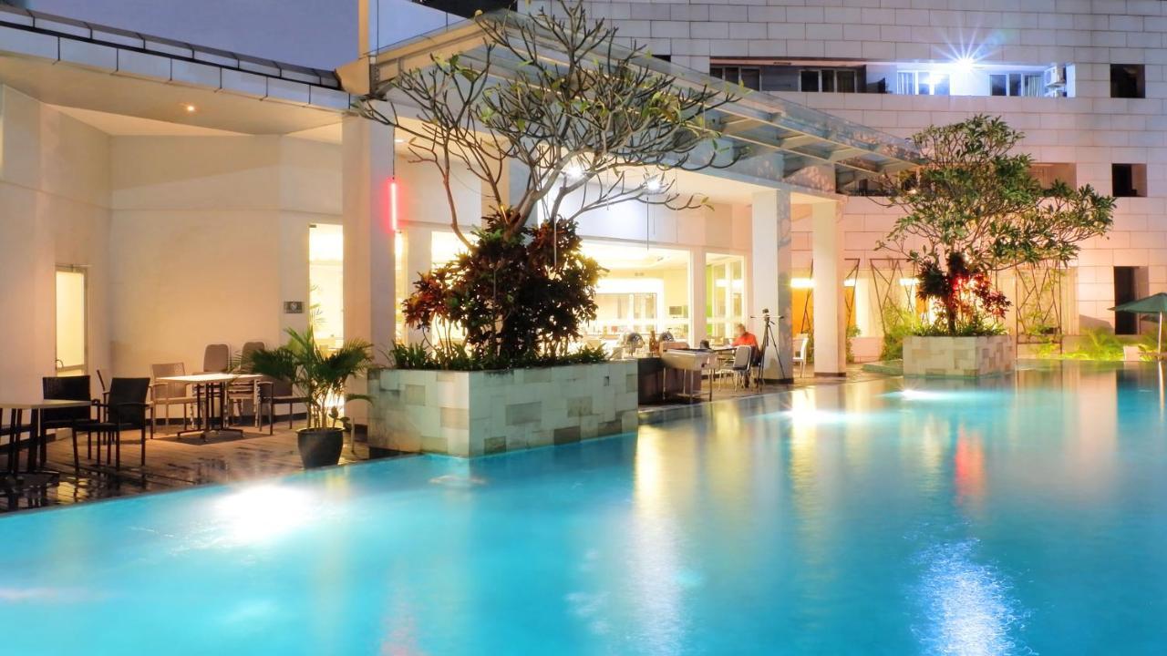 El Hotel Jakarta Luaran gambar