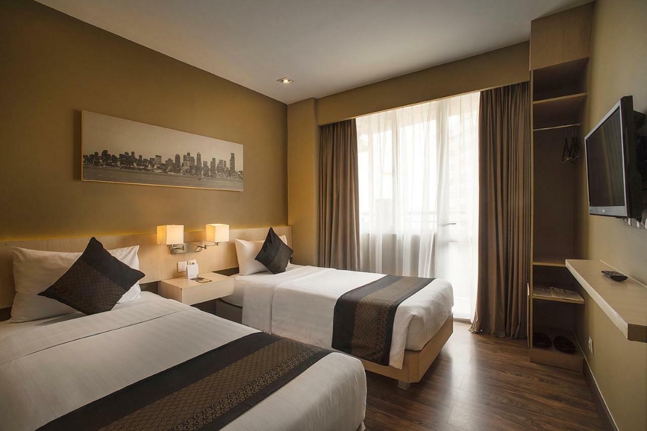 El Hotel Jakarta Luaran gambar